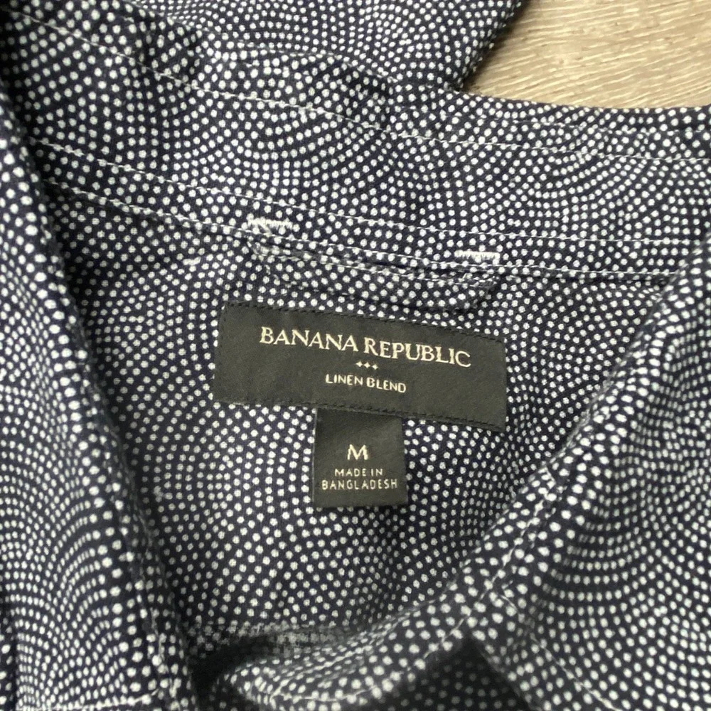 Banana Republic Button Up Mens M Blue Linen Blend Scallop Print Casual Shirt